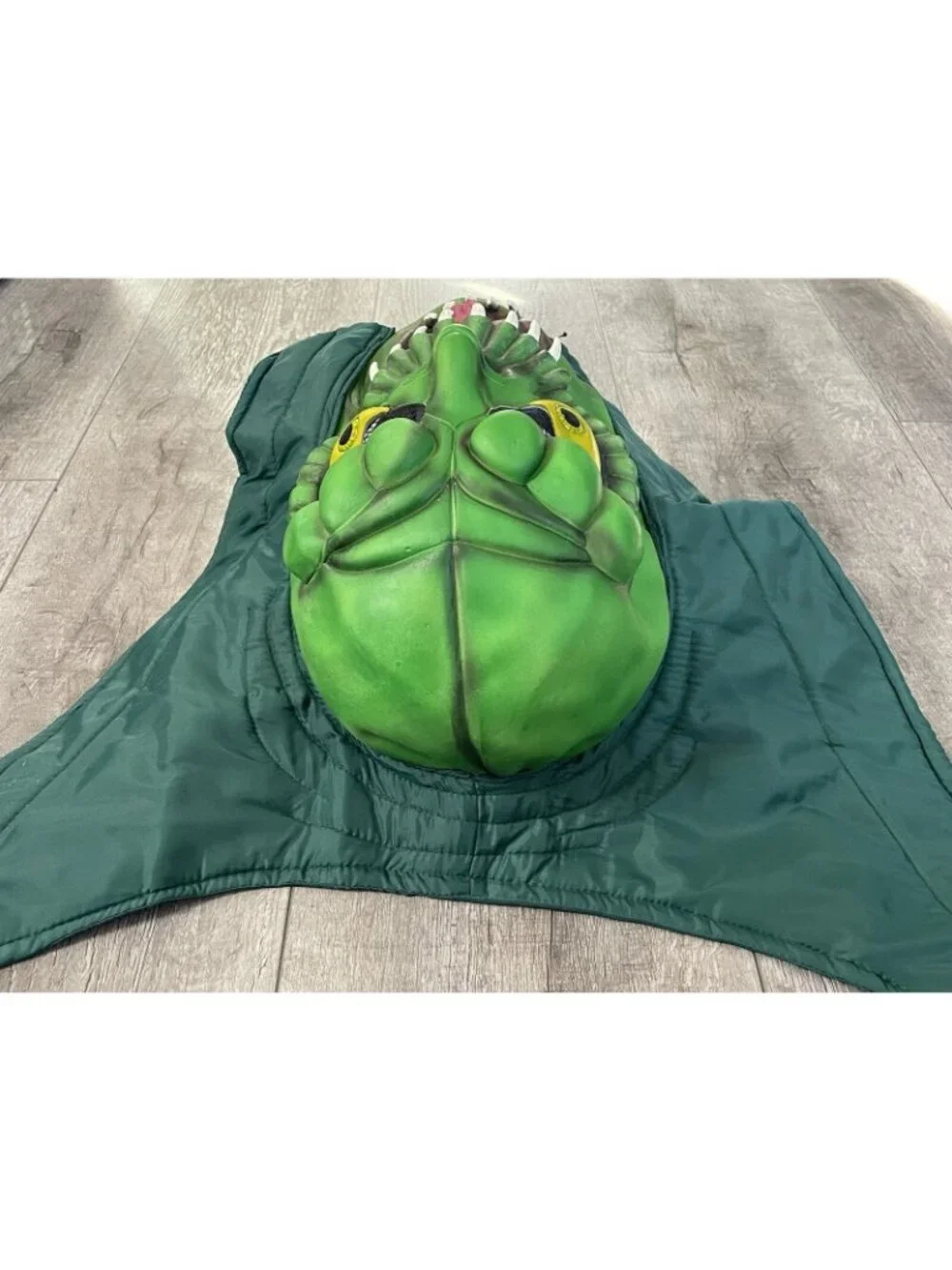 Rubie’s Green Fang Monster Collar Latex Mask Adult Halloween Horror Rare Vintage